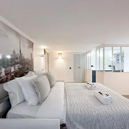 Luxurious Family Near Luxembourg Apartment