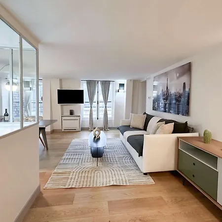 Luxurious Family Near Luxembourg * Paris